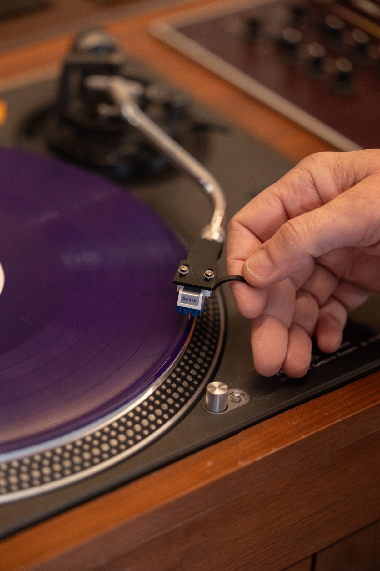 Platine vintage, vinyle en lecture